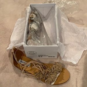 Never worn! Steve Madden Blush Wrap up Flats